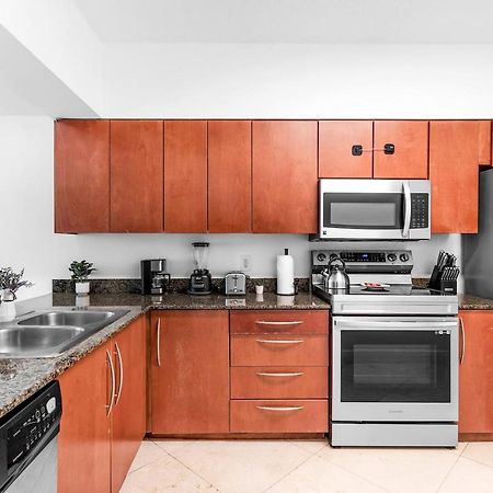 Spacious 2 Bed Unit In Brickell With Free Parking Майами Экстерьер фото