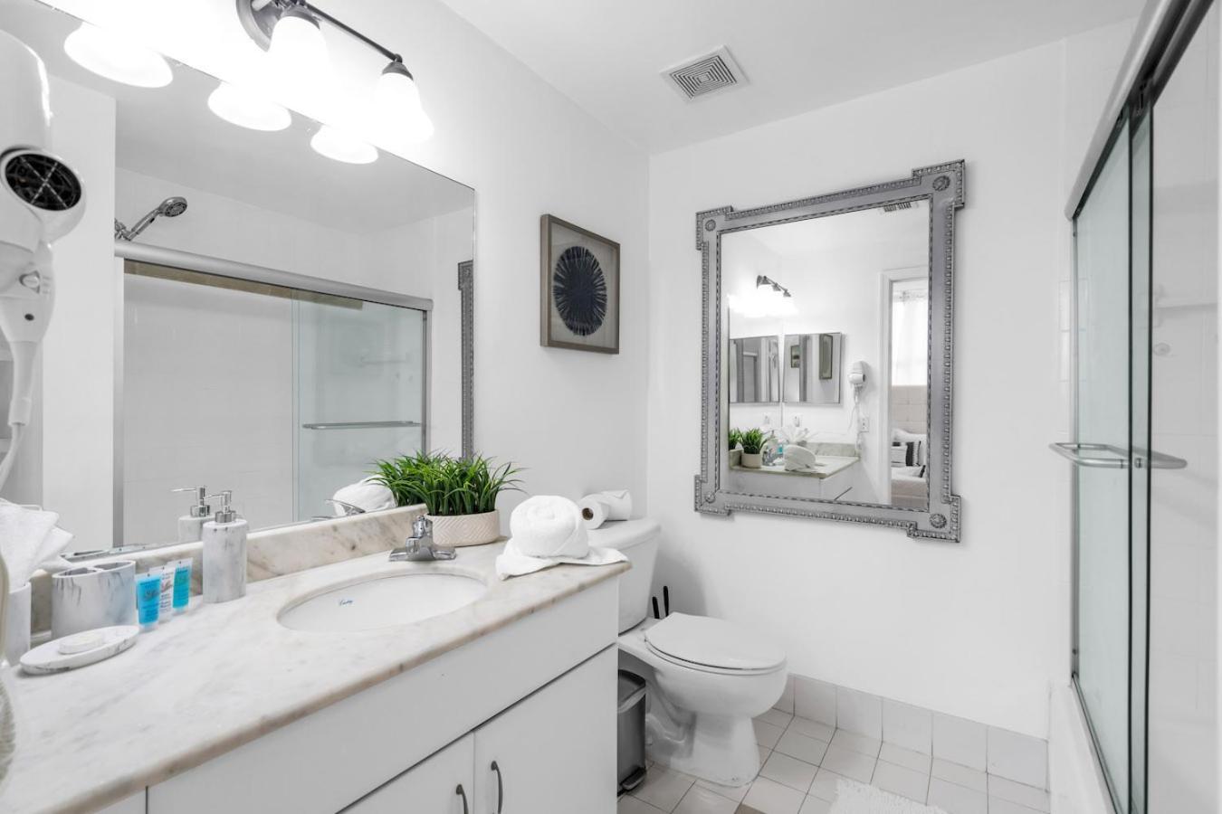 Spacious 2 Bed Unit In Brickell With Free Parking Майами Экстерьер фото