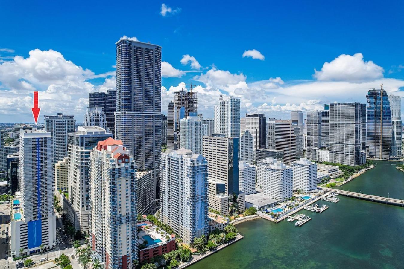 Spacious 2 Bed Unit In Brickell With Free Parking Майами Экстерьер фото