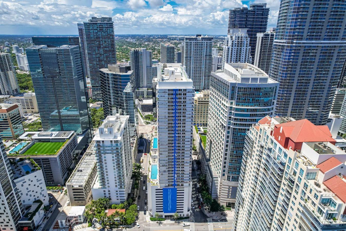 Spacious 2 Bed Unit In Brickell With Free Parking Майами Экстерьер фото